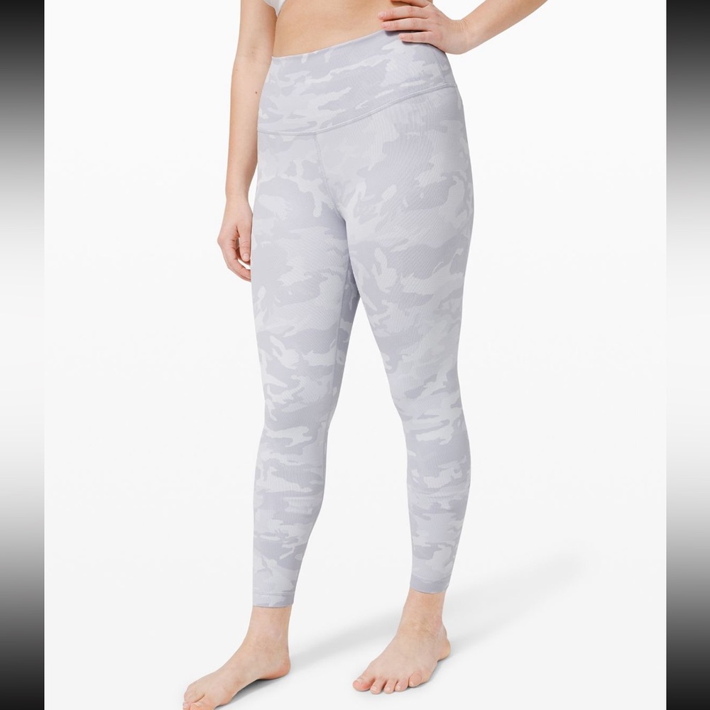 Lululemon Wunder Under Ribbed 7/8